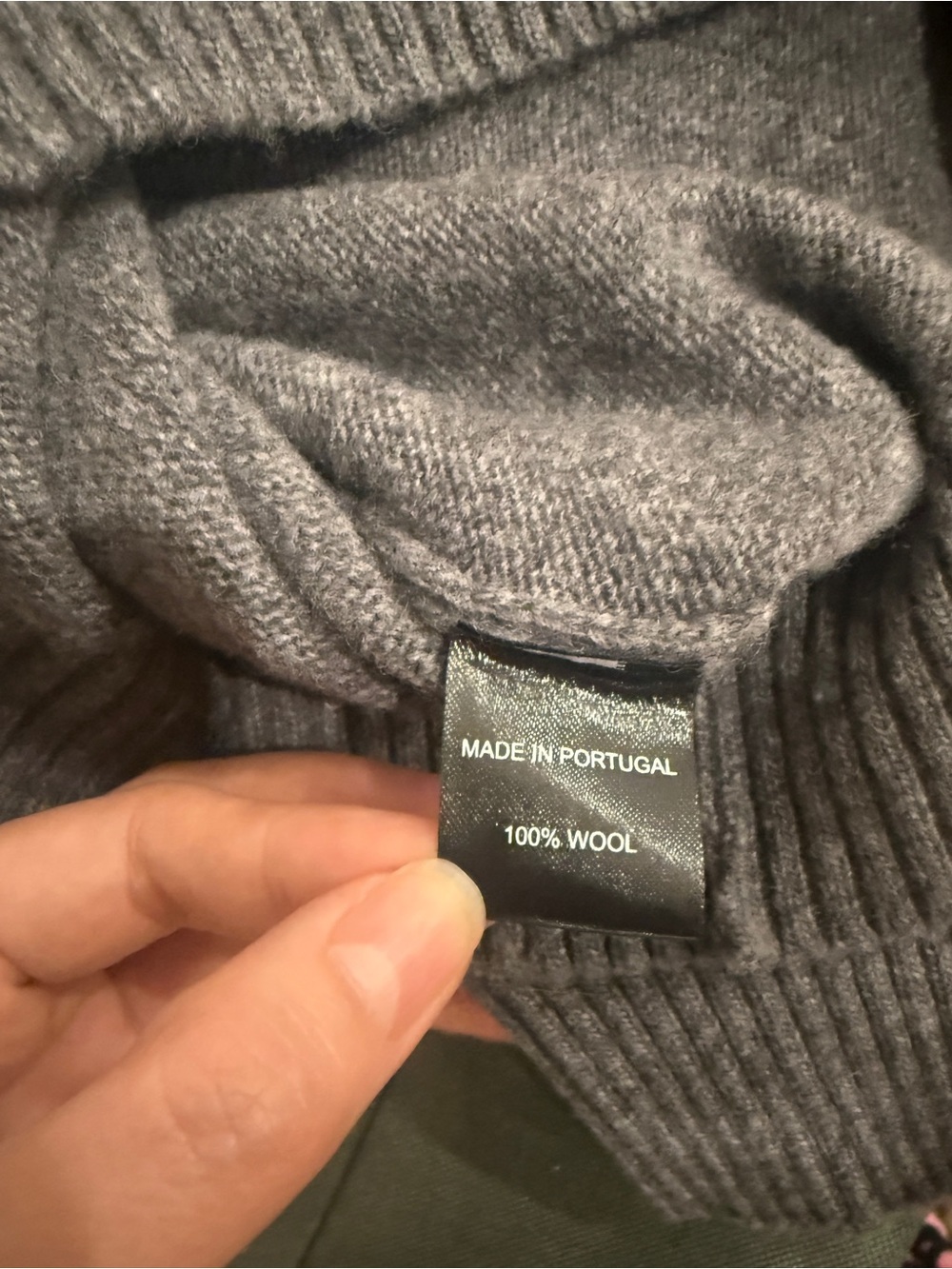 Princess Diana Relaxed Crewneck Sweater in Grey and Dusty Pink - 'I'M A LUXURY' - Picture 12 of 13